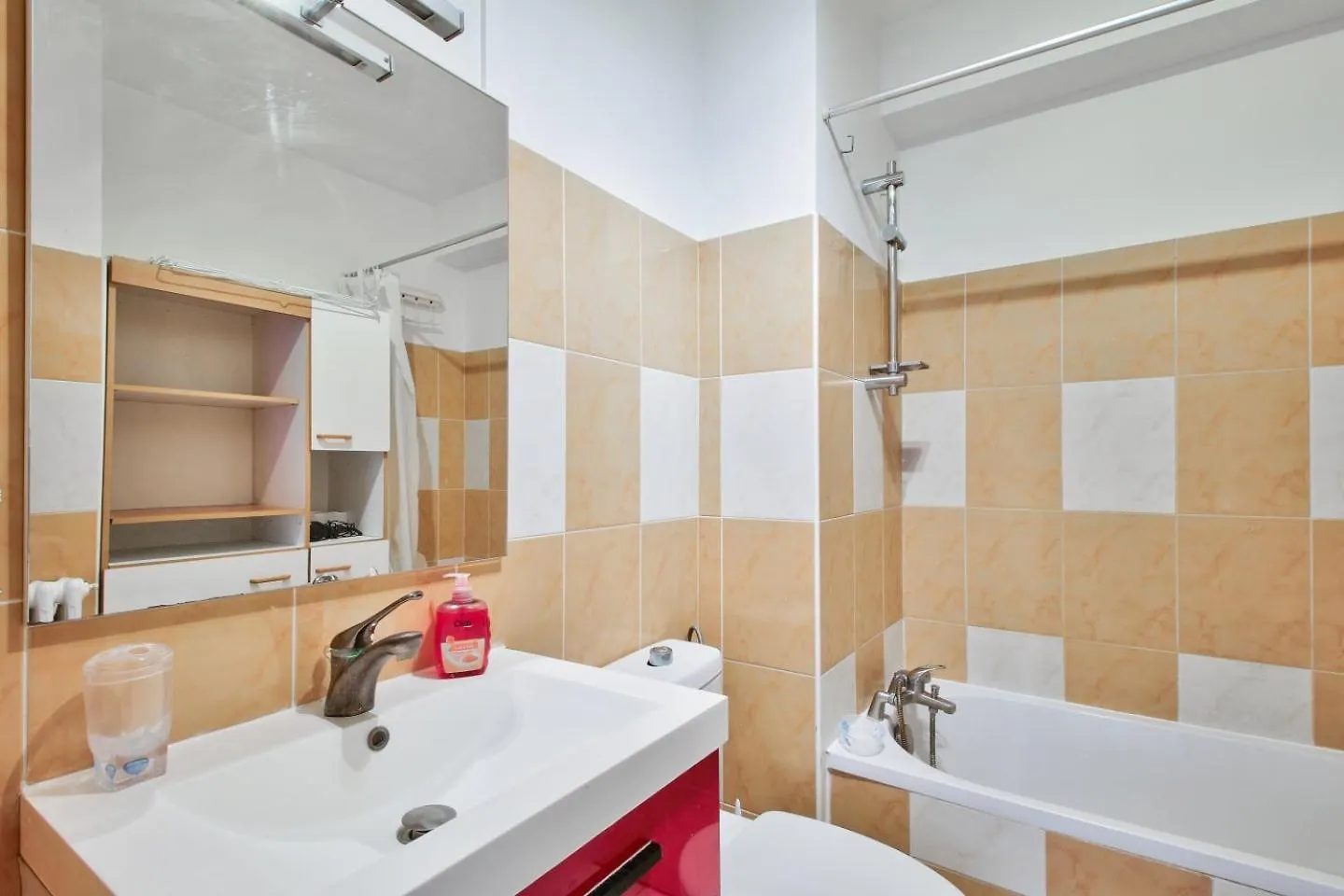 Appartement Superb 1Br Flat With Balcony View On Sacre-Coeur à Paris France