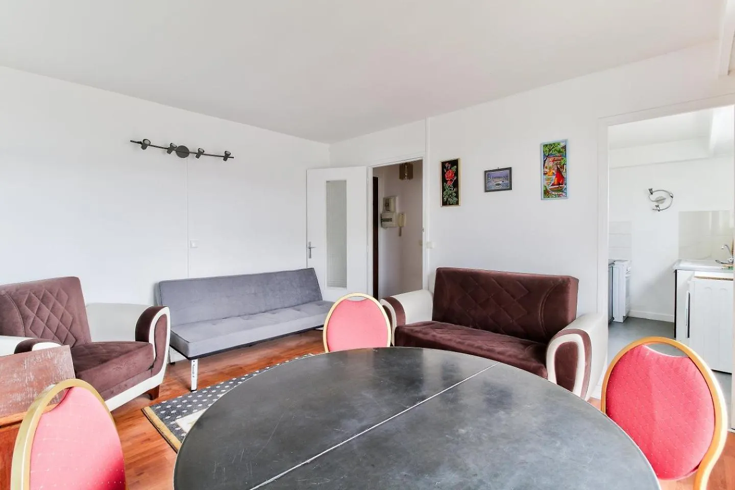 Appartement Superb 1Br Flat With Balcony View On Sacre-Coeur à Paris 0*,  France